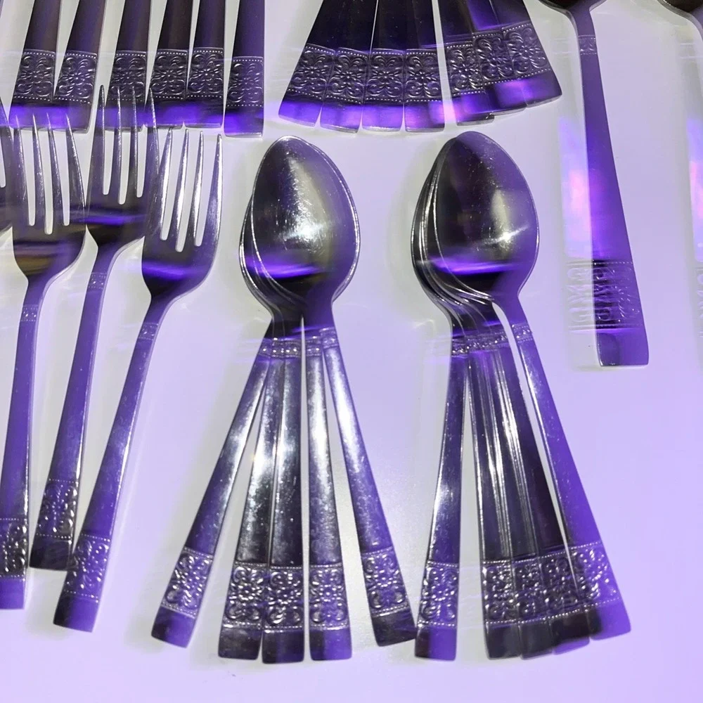 Lot of 37 Continental Silver CSS29 Stainless Flatware Floral‎ Black Accent